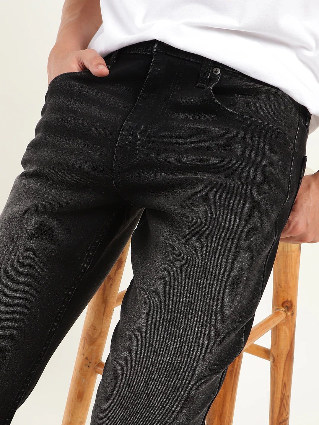 Men's 512 Black Slim Tapered Fit Mid Rise Jeans - Image 5
