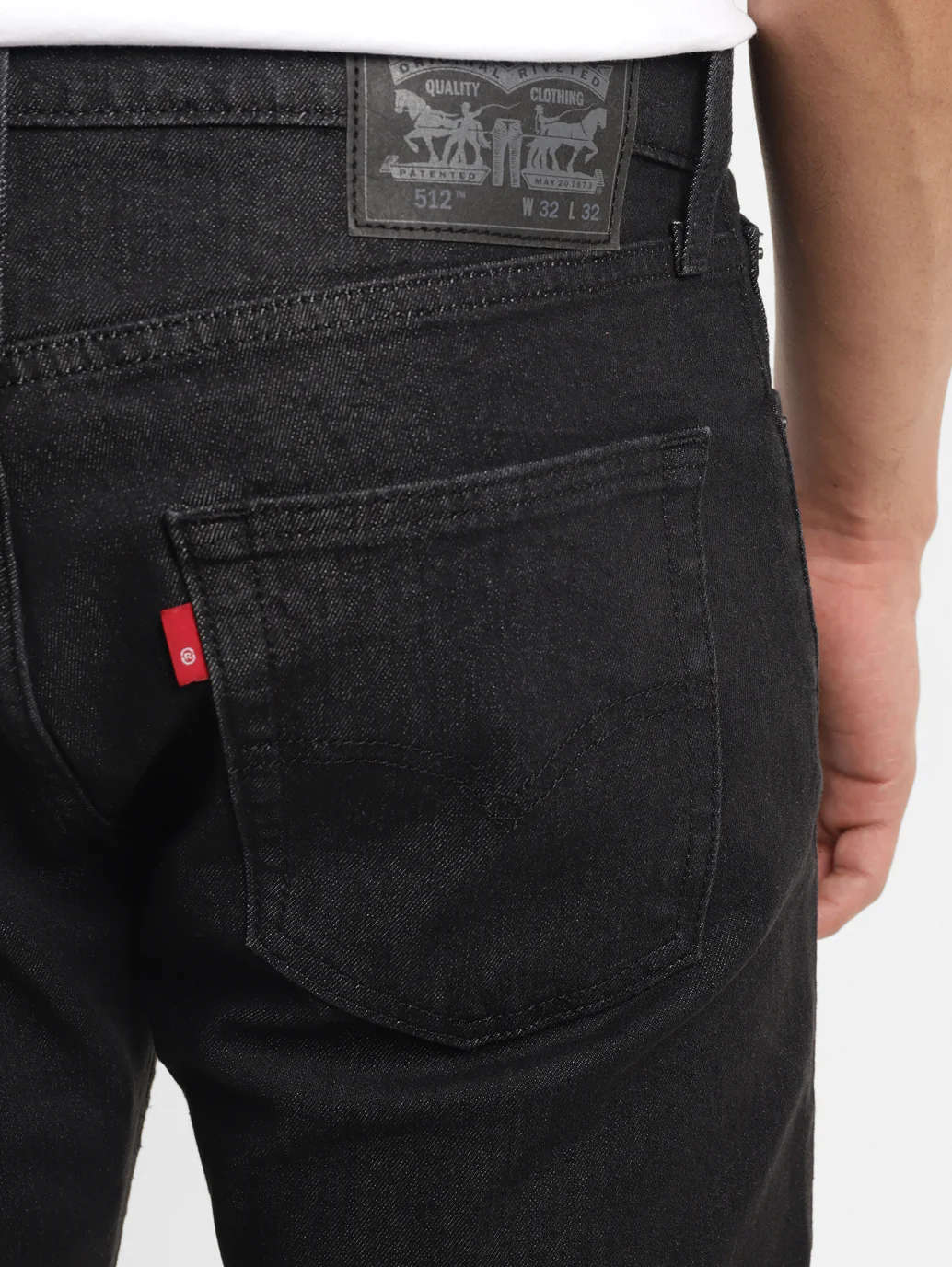 Men's 512 Black Slim Tapered Fit Mid Rise Jeans - Image 8