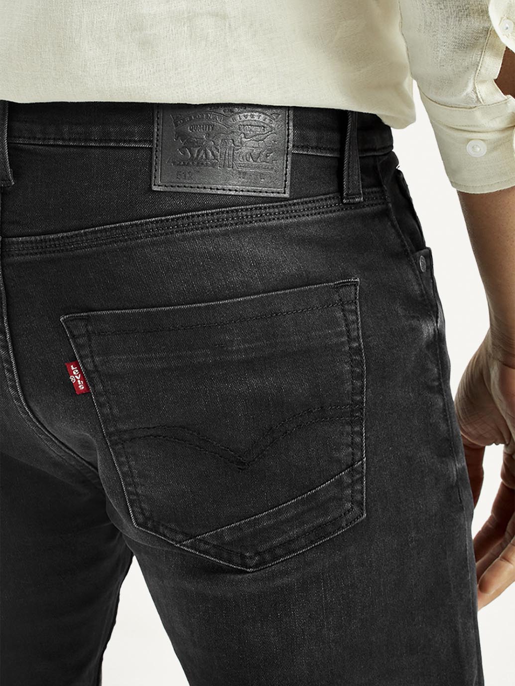 Men's 512 Black Slim Tapered Fit Mid Rise Jeans - Image 5