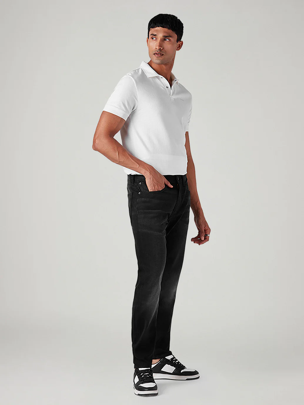 Men's 512 Black Slim Tapered Fit Mid Rise Selvedge Jeans - Image 6
