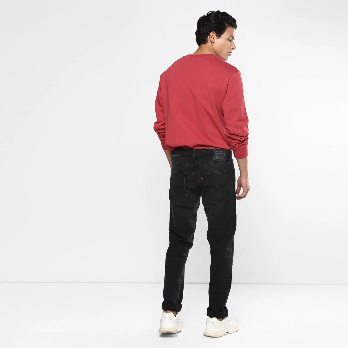 Men's 512 Black Slim Tapered Fit Mid Rise Jeans - Image 5