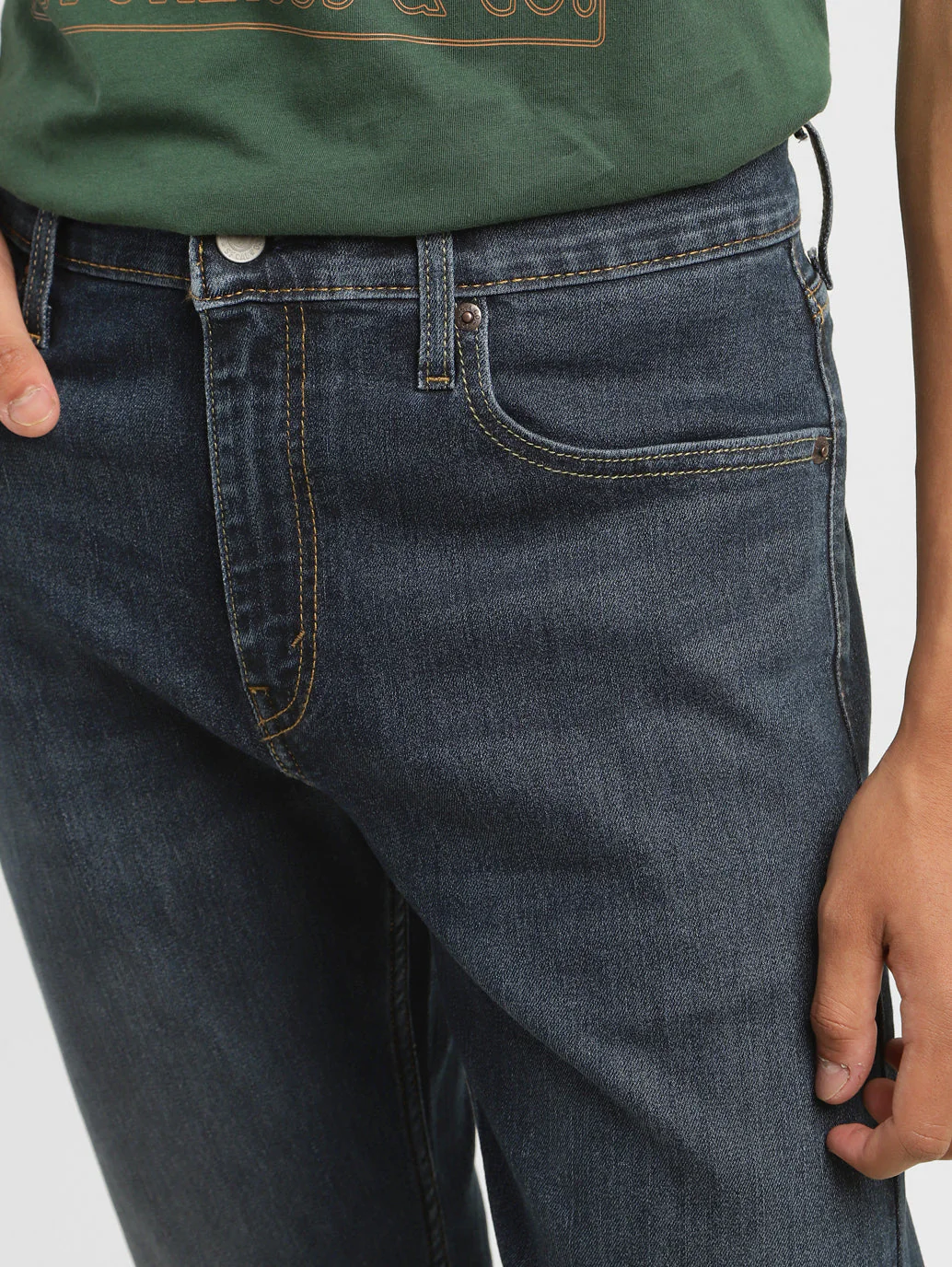 Men's 512 Blue Slim Tapered Fit Mid Rise Jeans - Image 6