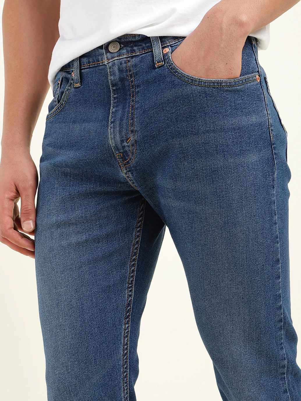 Men's 512 Blue Slim Tapered Fit Mid Rise Jeans - Image 5