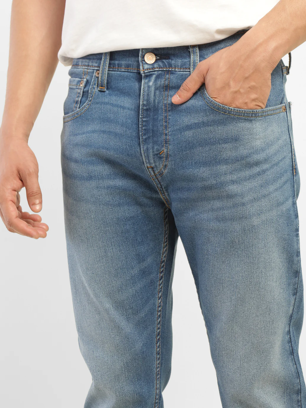 Men's 512 Blue Slim Tapered Fit Mid Rise Jeans - Image 6