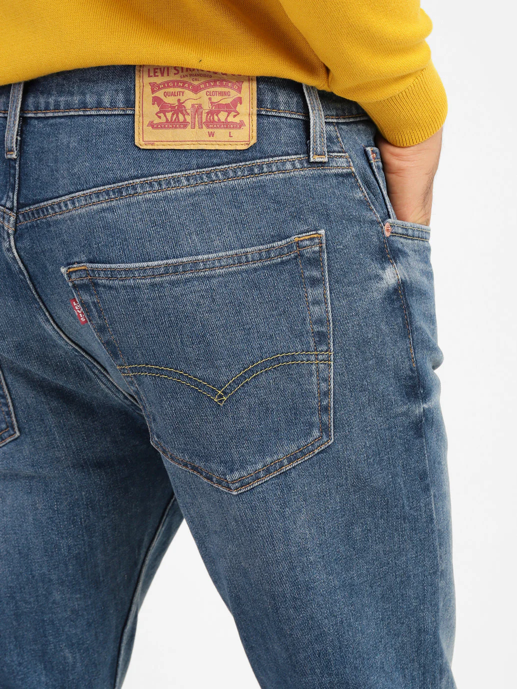 Men's 512 Blue Slim Tapered Fit Mid Rise Jeans - Image 7
