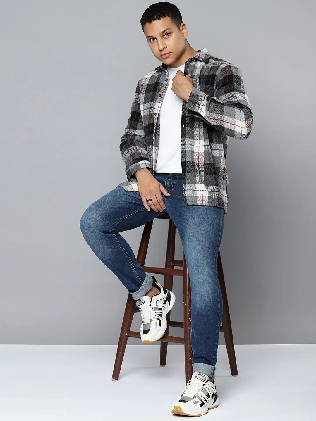 Men's 512 Blue Slim Tapered Fit Mid Rise Jeans - Image 5