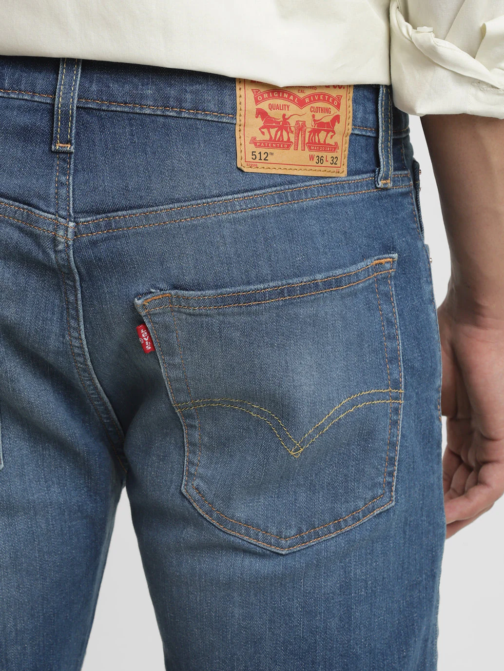 Men's 512 Blue Slim Tapered Fit Mid Rise Jeans - Image 6