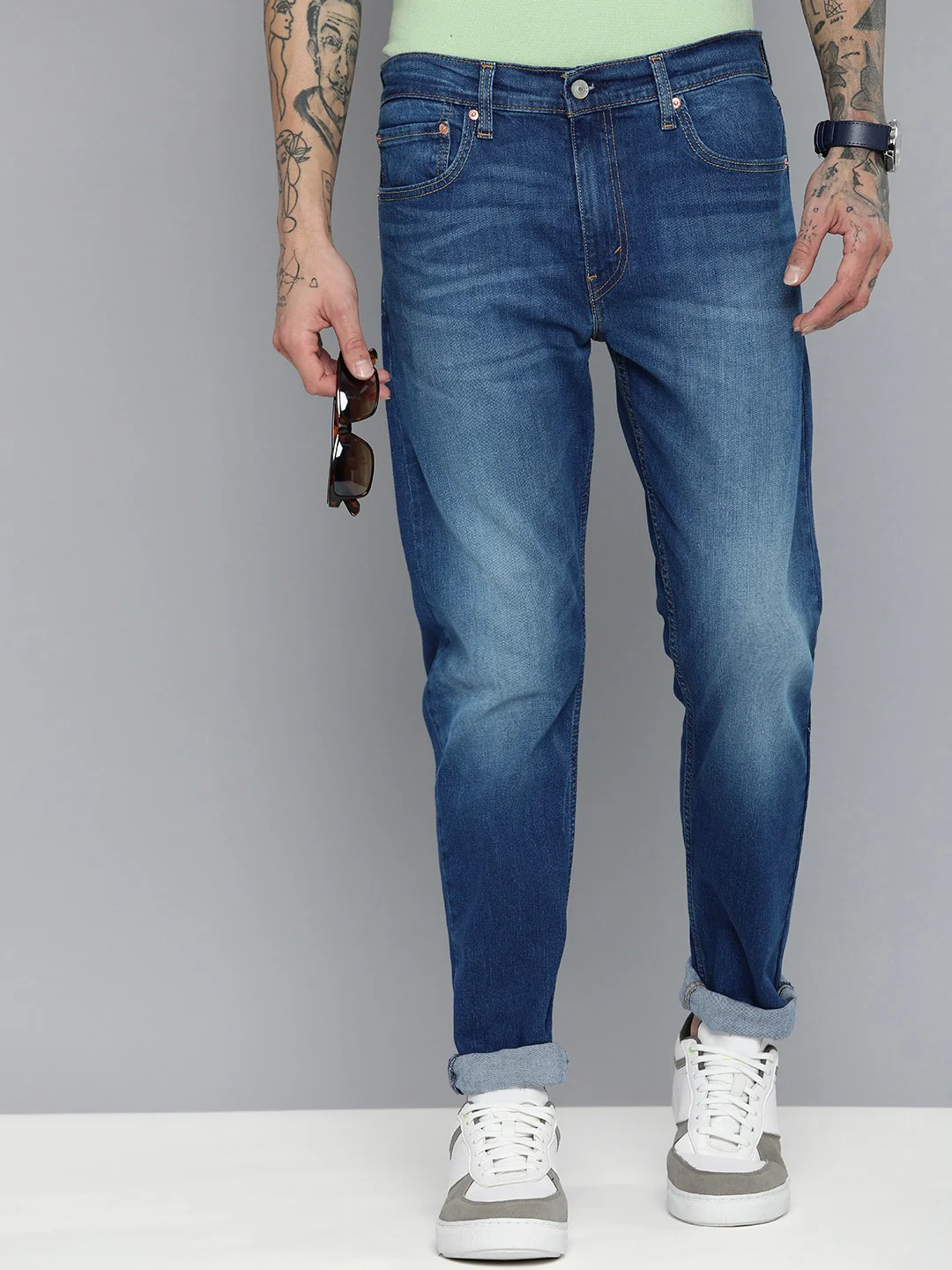 Men's 512 Blue Slim Tapered Fit Mid Rise Jeans - Image 2