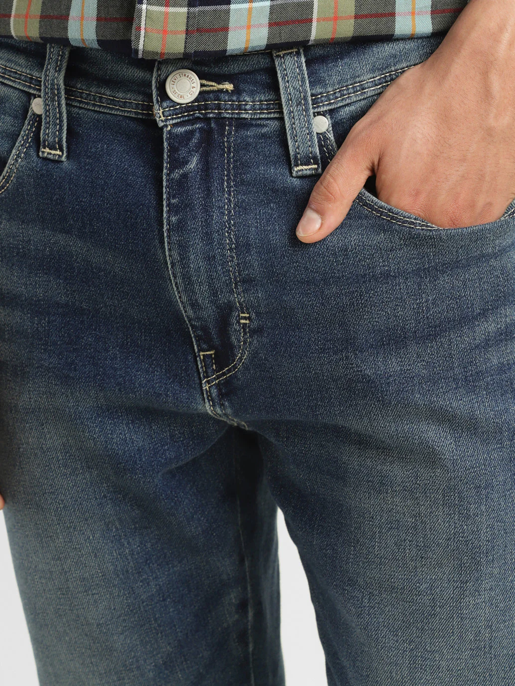 Men's 512 Blue Slim Tapered Fit Mid Rise Jeans - Image 6