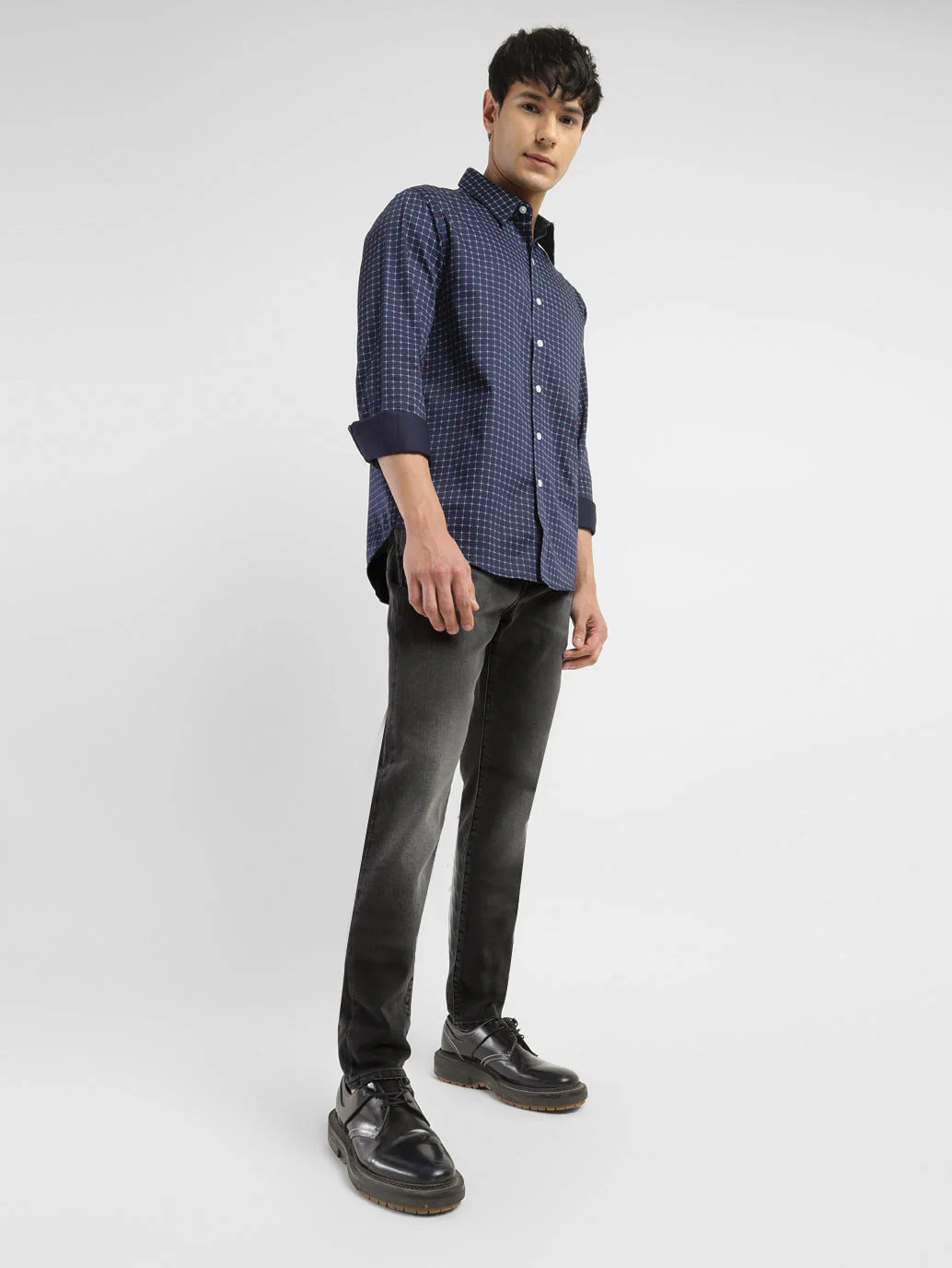 Men's Redloop 512 Grey Slim Tapered Fit Mid Rise Jeans - Image 2