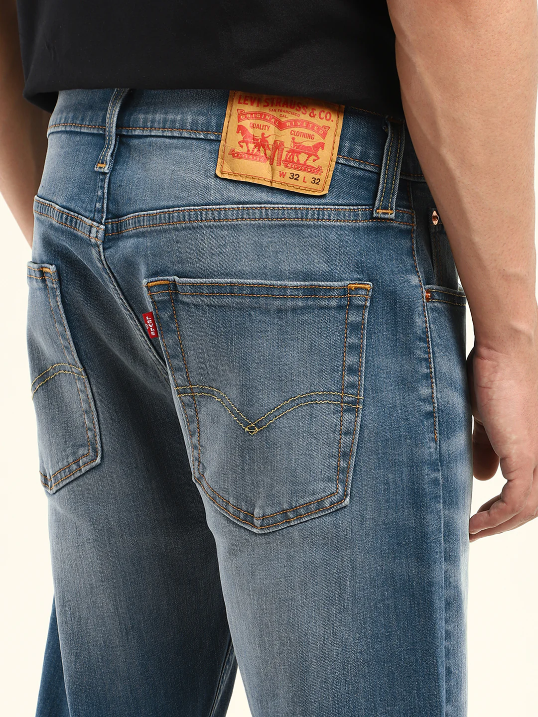 Men's 512 Blue Slim Tapered Fit Mid Rise Jeans - Image 6