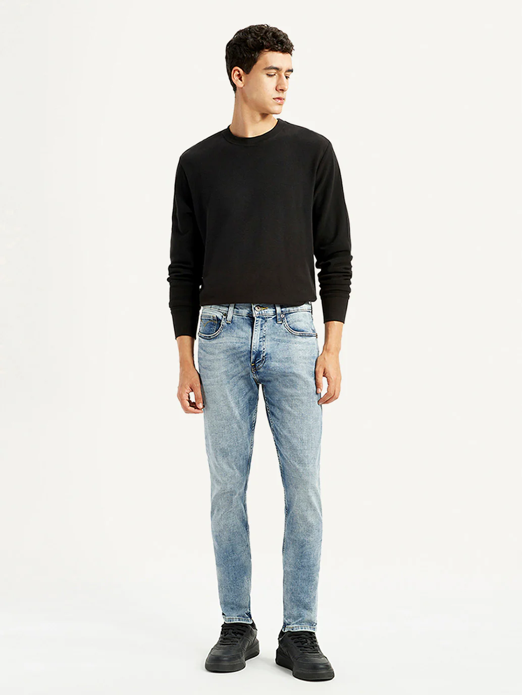 Men's 512 Light Blue Slim Tapered Fit Mid Rise Jeans - Image 7