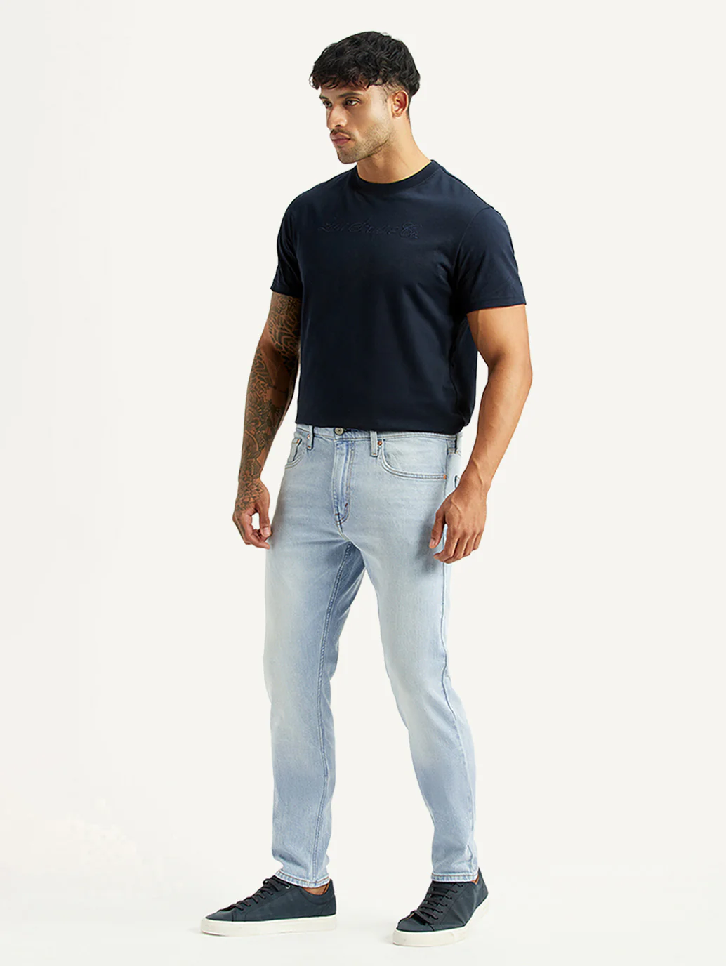 Men's 512 Light Blue Slim Tapered Fit Mid Rise Jeans - Image 6