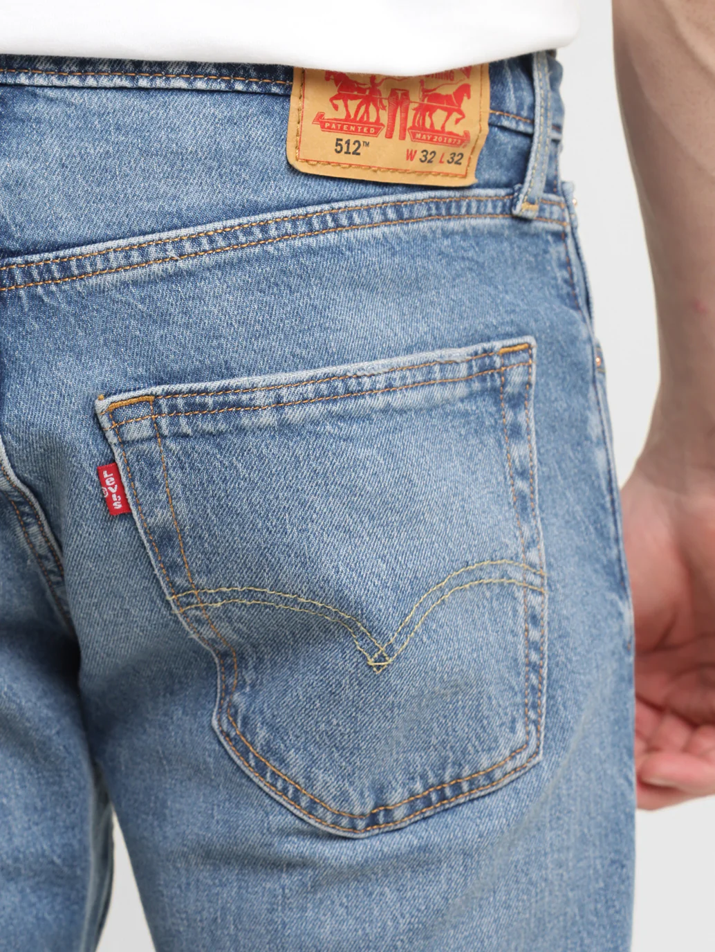 Men's 512 Blue Slim Tapered Fit Mid Rise Jeans - Image 5