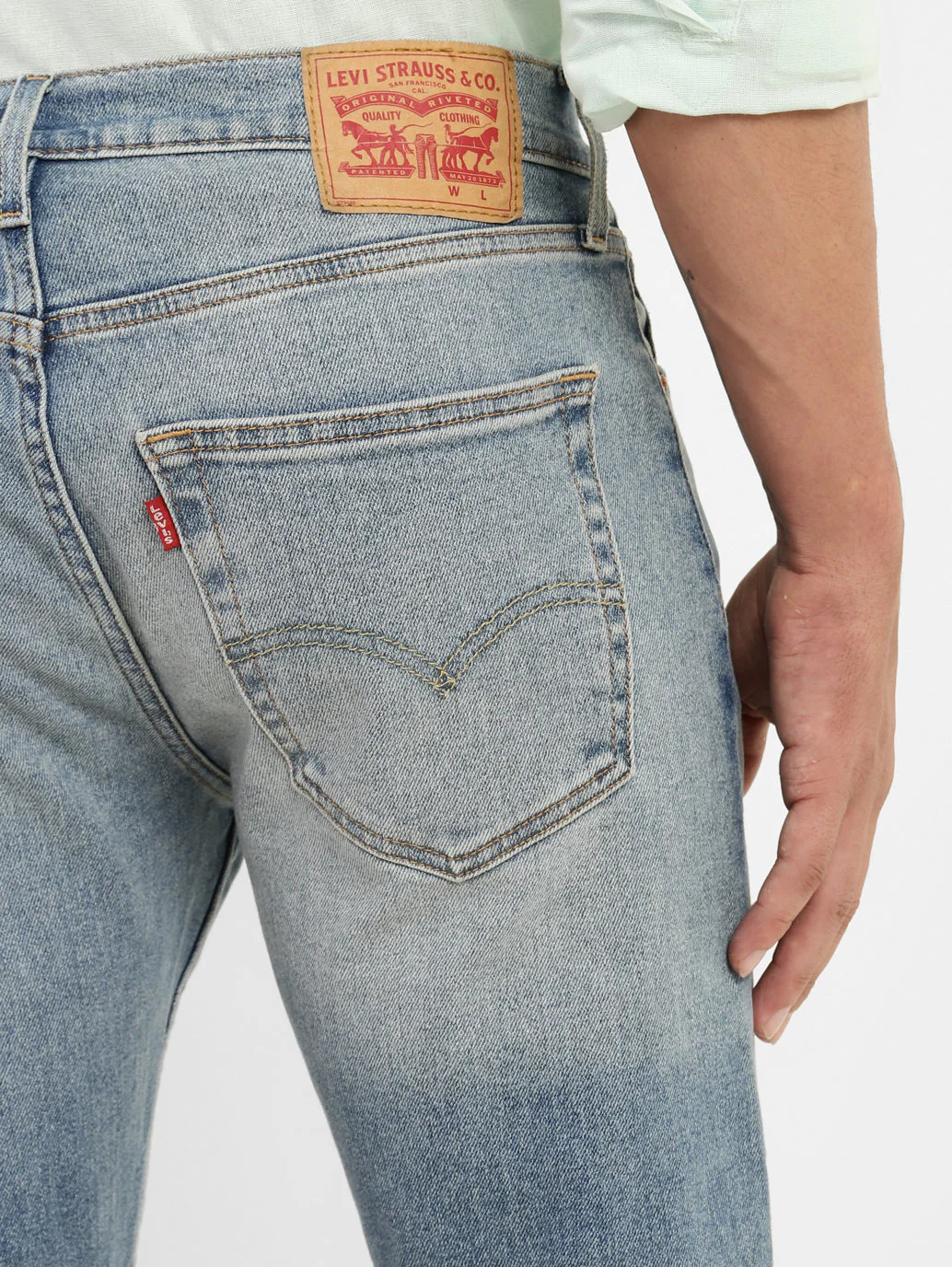 Men's 512 Blue Slim Tapered Fit Mid Rise Jeans - Image 7