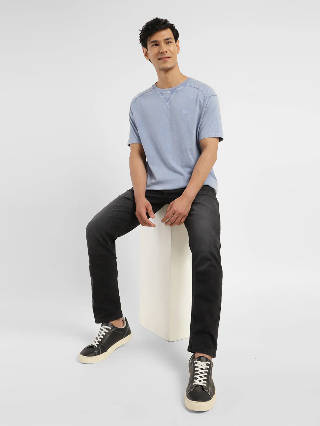 Men's 512 Black Slim Tapered Fit Mid Rise Jeans