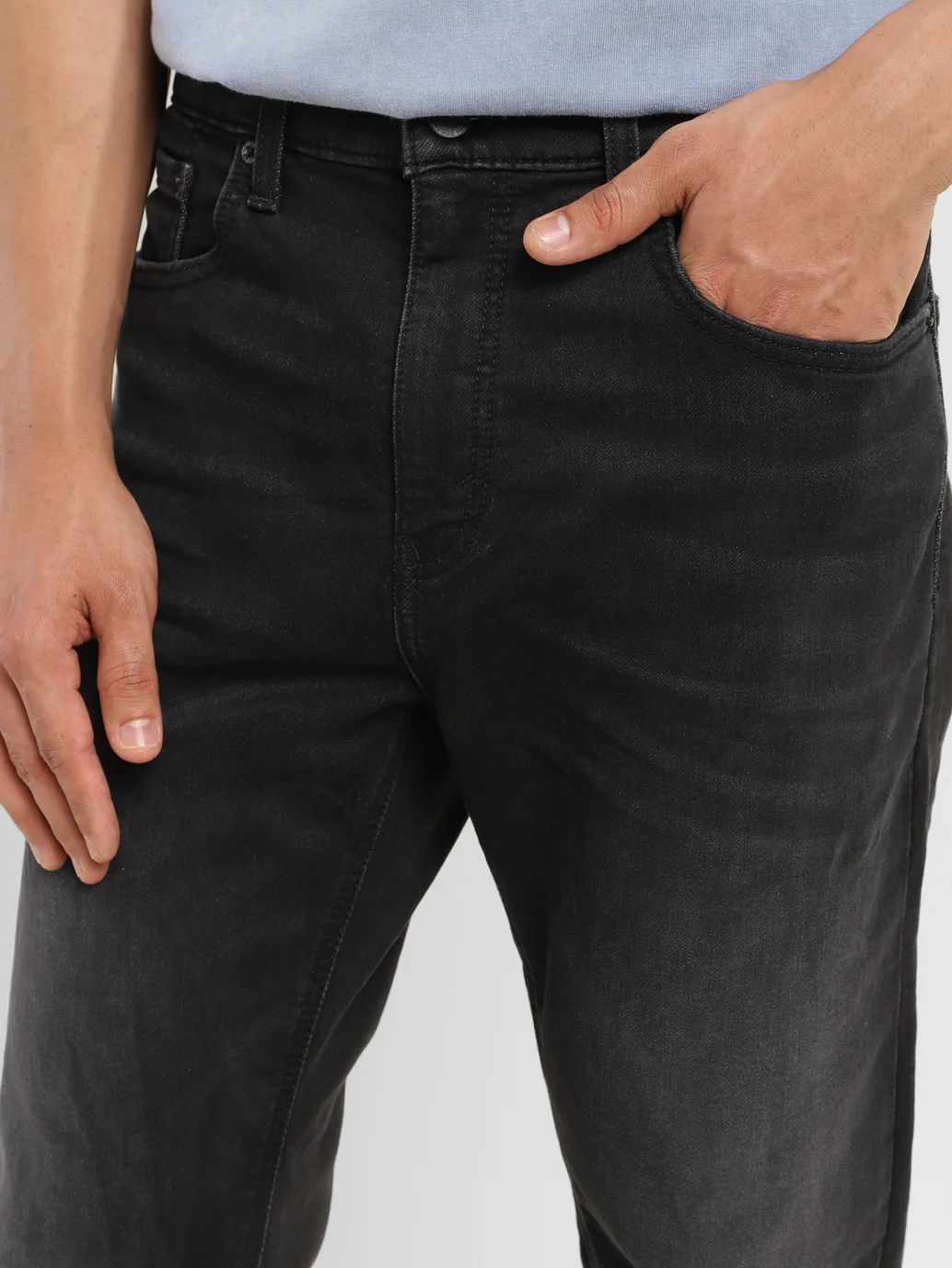 Men's 512 Black Slim Tapered Fit Mid Rise Jeans - Image 5