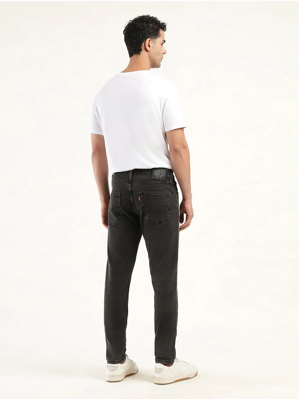 Men's 512 Black Slim Tapered Fit Mid Rise Jeans - Image 5