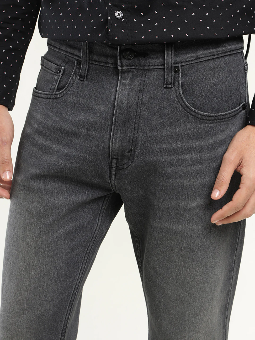 Men's 512 Black Slim Tapered Fit Mid Rise Jeans - Image 6