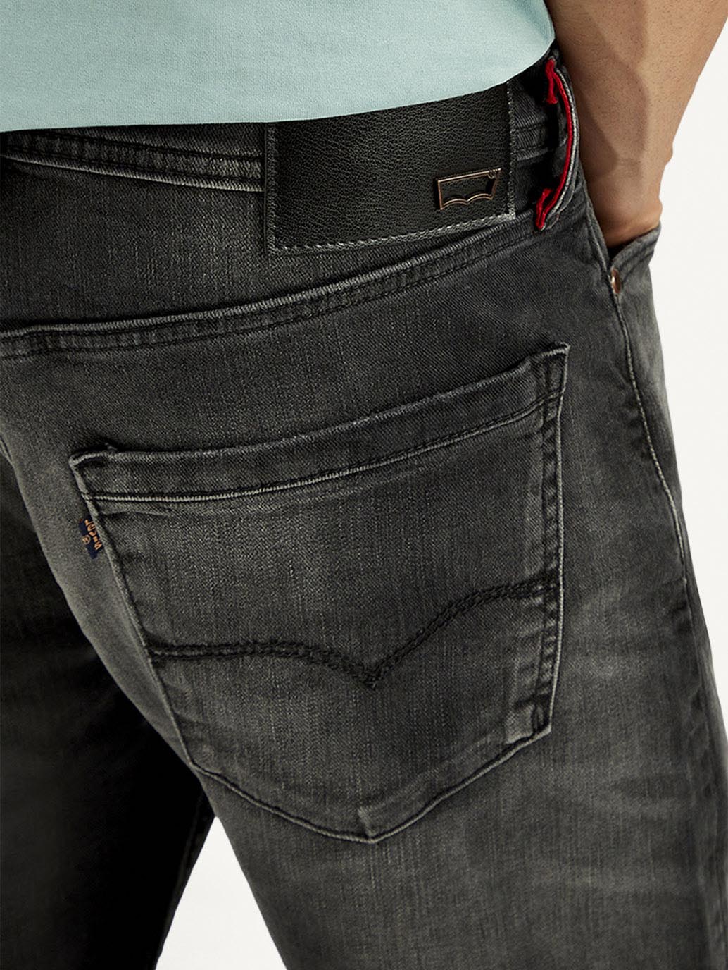 Men's Redloop 512 Slim Tapered Fit Mid Rise Jeans - Image 5