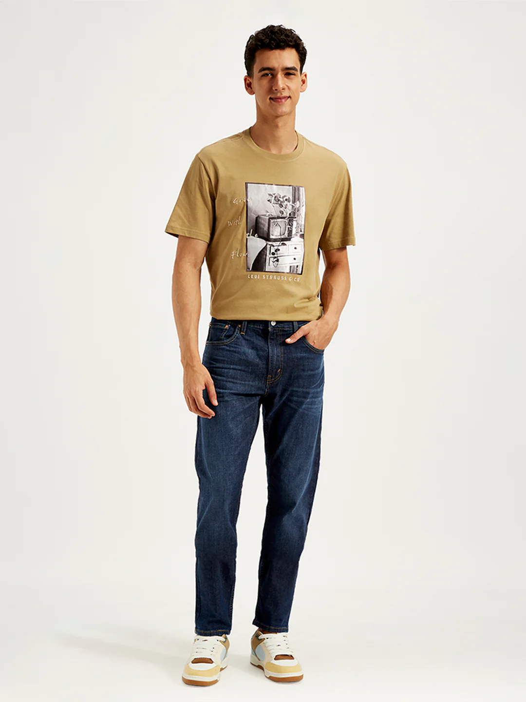 Men's 512 Blue Slim Tapered Fit Mid Rise Jeans - Image 2