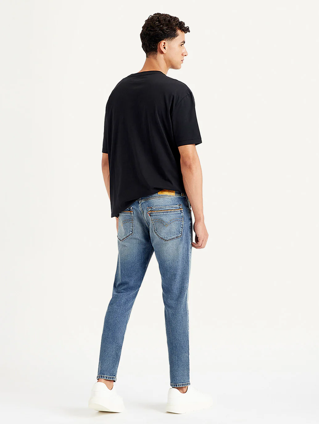 Men's 512 Light Blue Slim Tapered Fit Mid Rise Jeans - Image 5