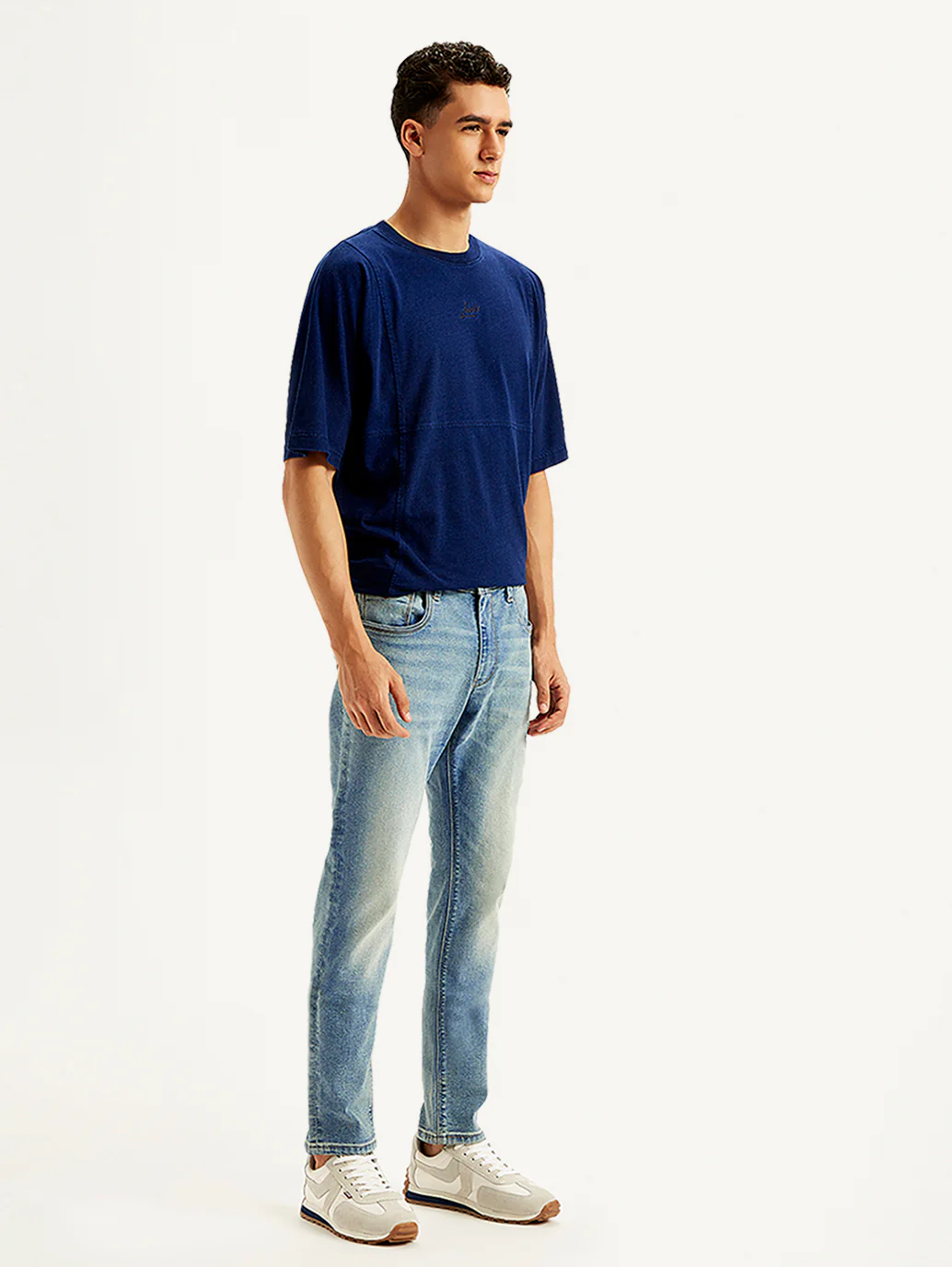 Men's 512 Light Blue Slim Tapered Fit Mid Rise Jeans - Image 6