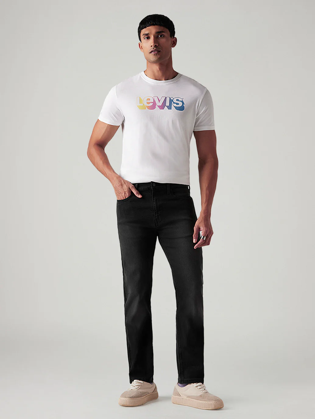 Men's 513 Black Slim Straight Fit Mid Rise Jeans - Image 2