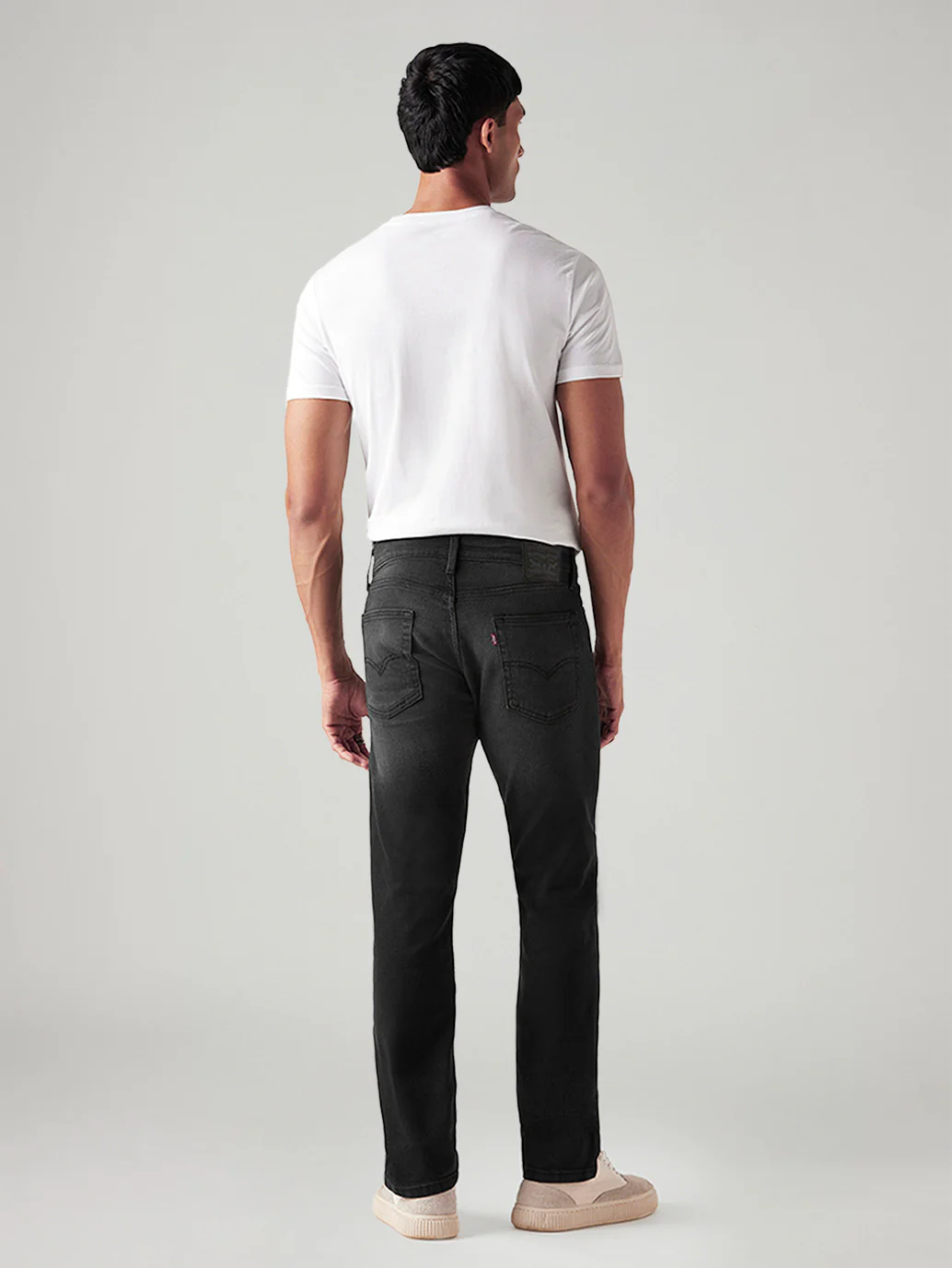 Men's 513 Black Slim Straight Fit Mid Rise Jeans - Image 5