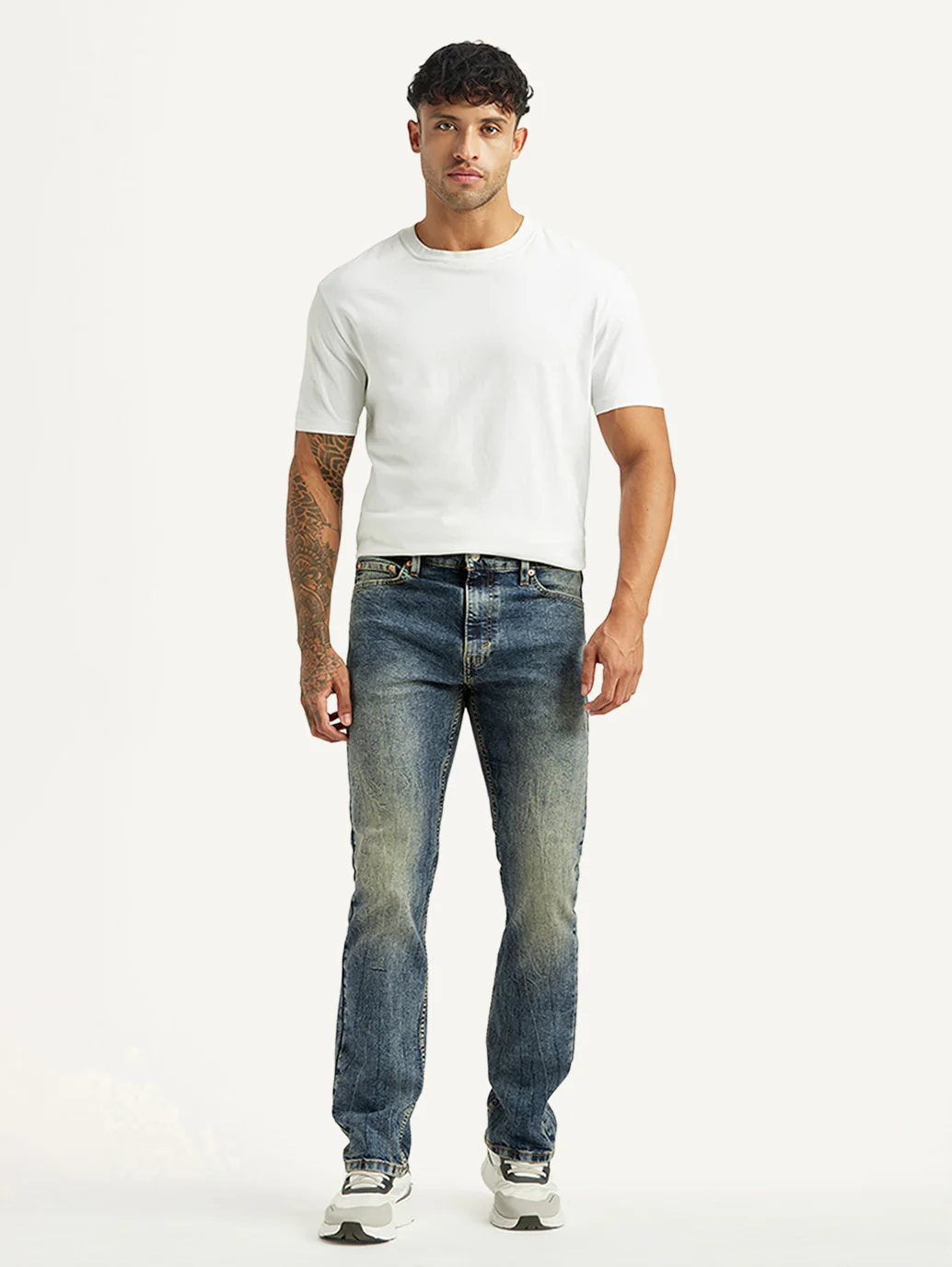Men's Tinted 513 Blue Slim Tapered Fit Mid Rise Jeans - Image 2
