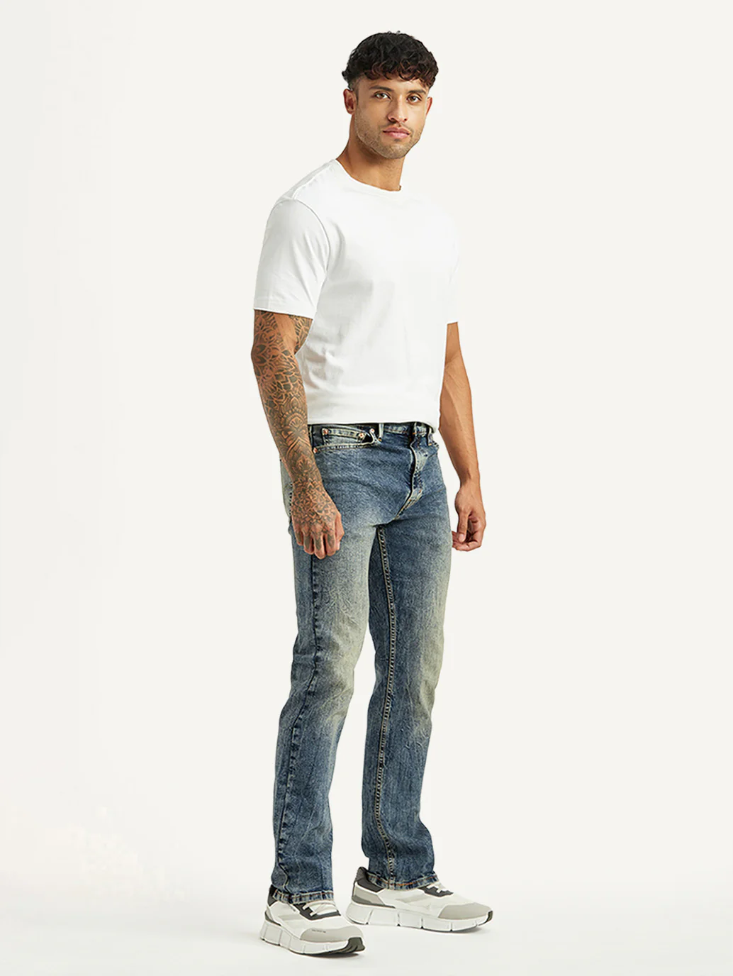Men's Tinted 513 Blue Slim Tapered Fit Mid Rise Jeans - Image 7