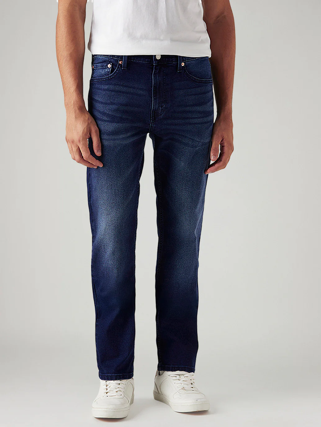 Men's 513 Dark Blue Slim Straight Fit Mid Rise Jeans - Image 2