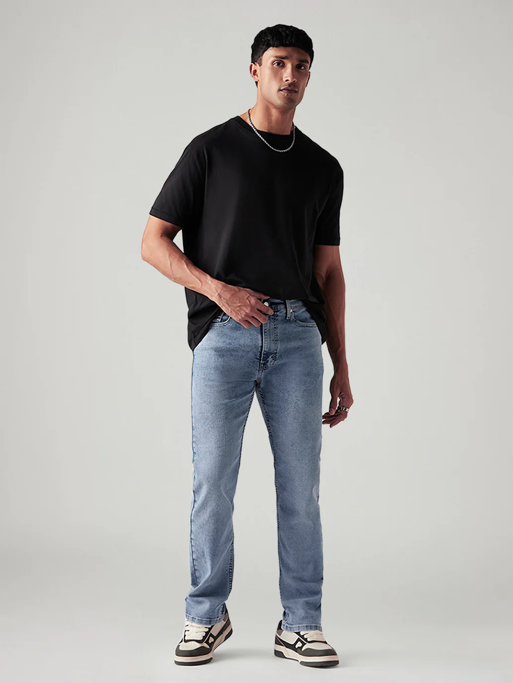Men's 513 Light Blue Slim Straight Fit Mid Rise Jeans