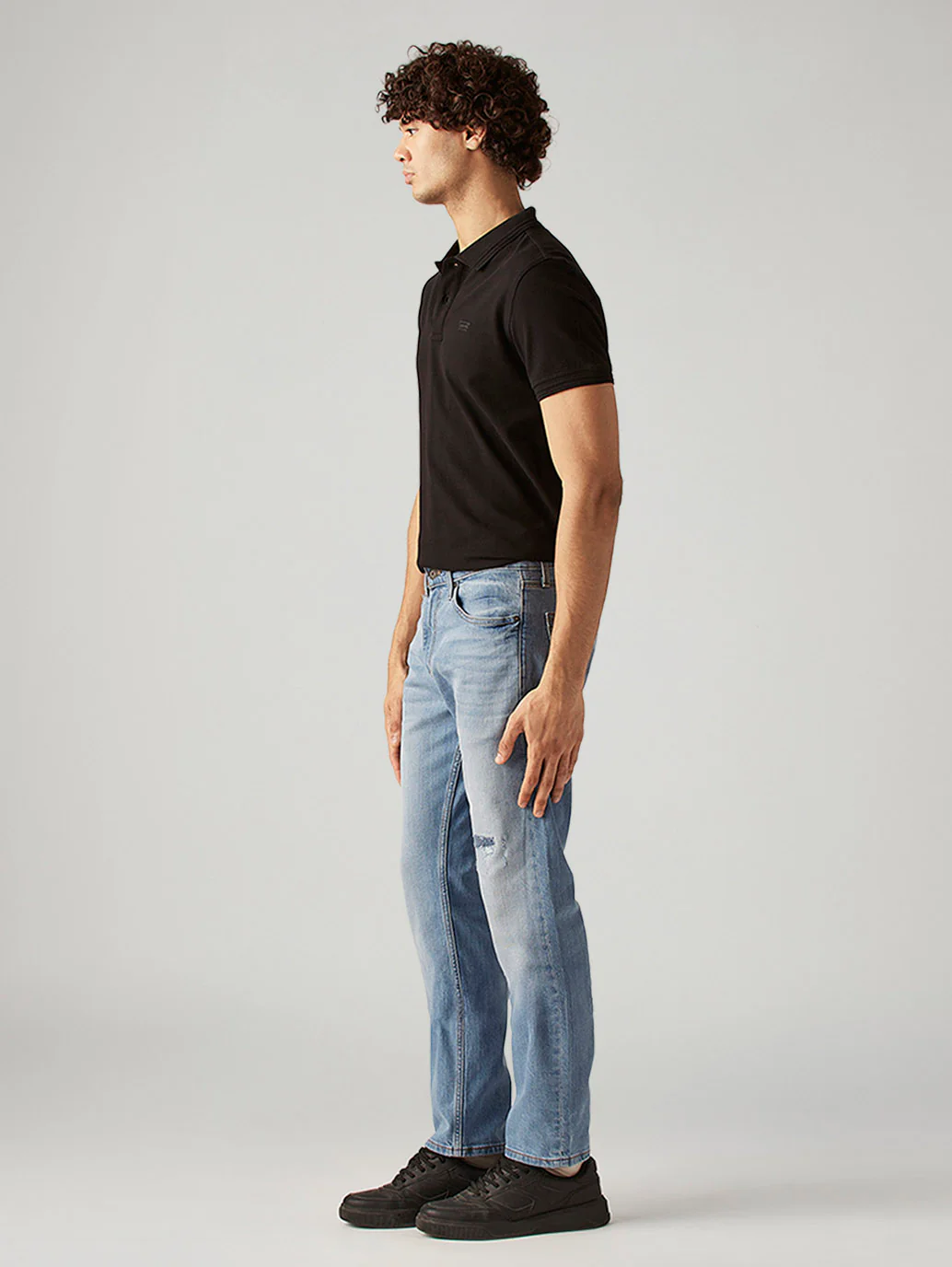 Men's 513 Light Blue Slim Straight Fit Mid Rise Jeans - Image 4