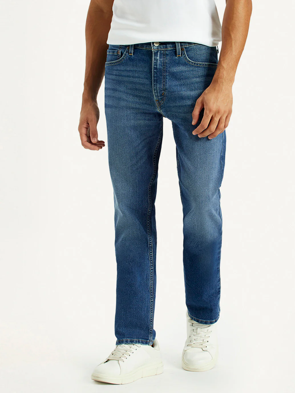Men's 513 Indigo Slim Straight Fit Mid Rise Jeans - Image 2