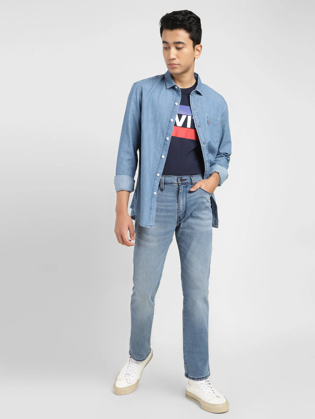 Men's 513 Blue Slim Straight Fit Mid Rise Jeans - Image 3