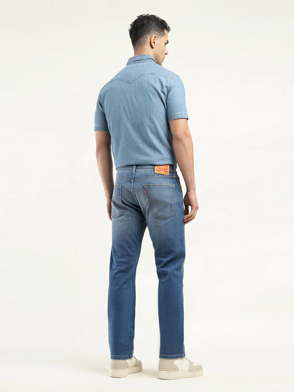 Men's 513 Blue Slim Straight Fit Mid Rise Jeans - Image 3