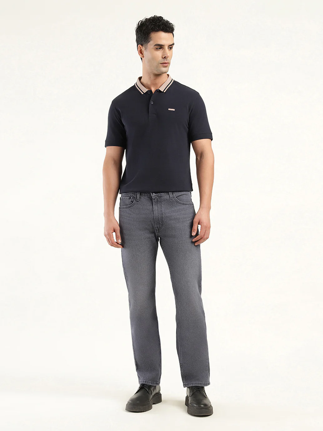 Men's 513 Charcoal Grey Slim Straight Fit Mid Rise Jeans - Image 2