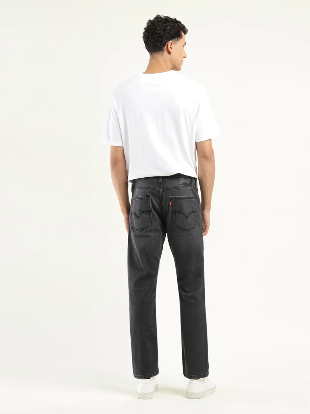 Men's 513 Black Slim Straight Fit Mid Rise Jeans - Image 3