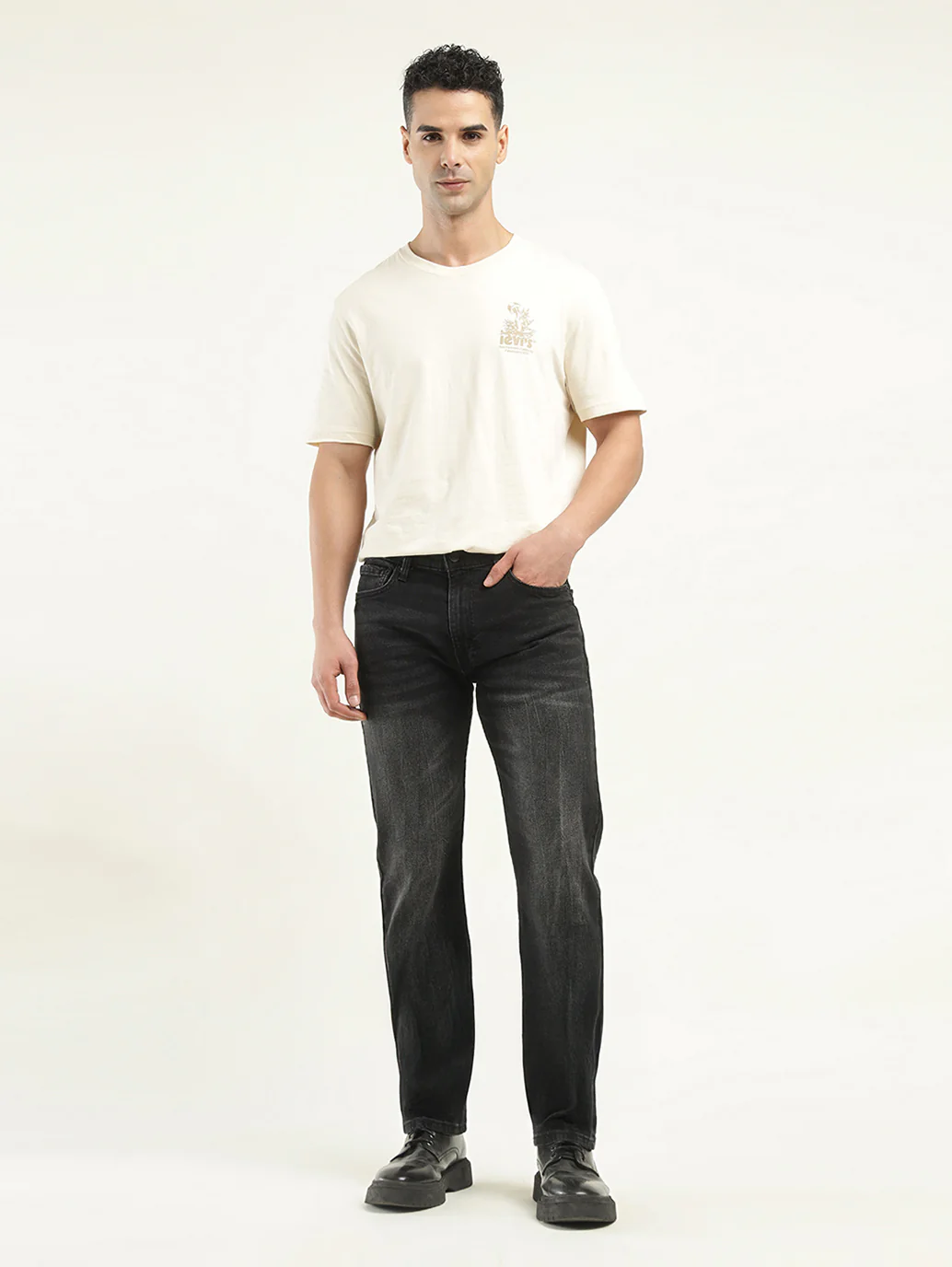 Men's 513 Black Slim Straight Fit Mid Rise Jeans - Image 2