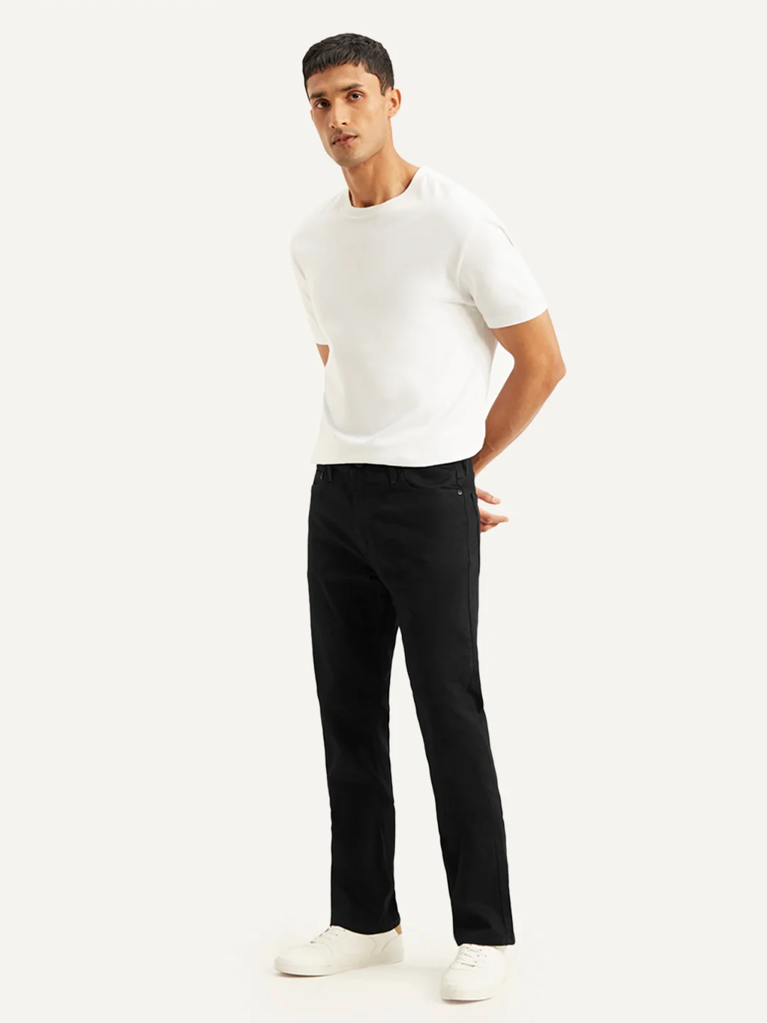 Men's 513 Black Slim Straight Fit Mid Rise Jeans - Image 3