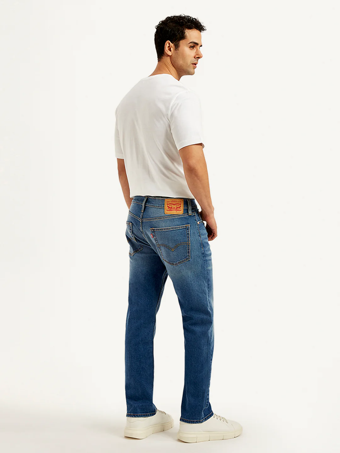 Men's 513 Blue Slim Straight Fit Mid Rise Jeans - Image 3