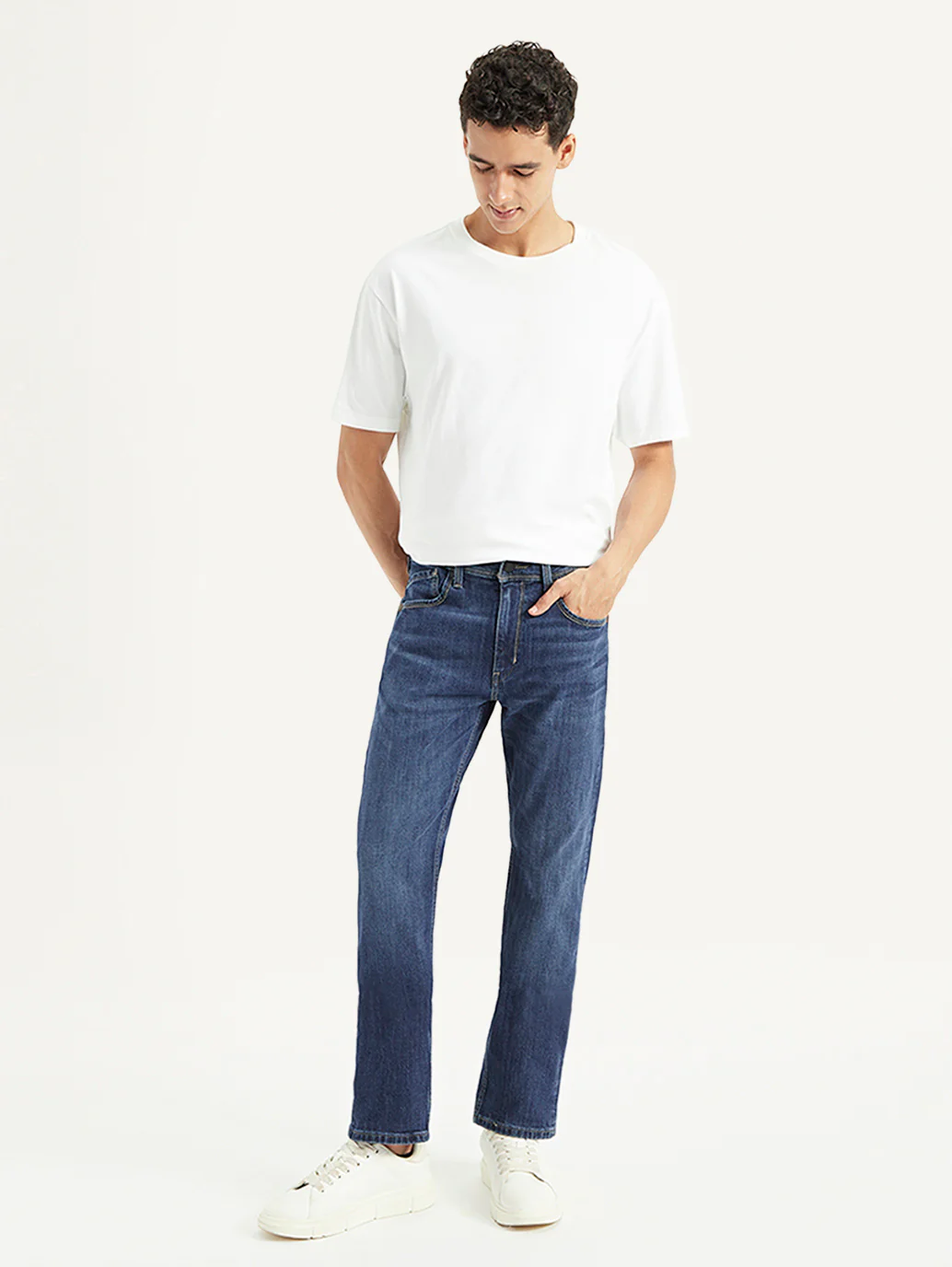 Men's 513 Dark Blue Slim Straight Fit Mid Rise Jeans - Image 2
