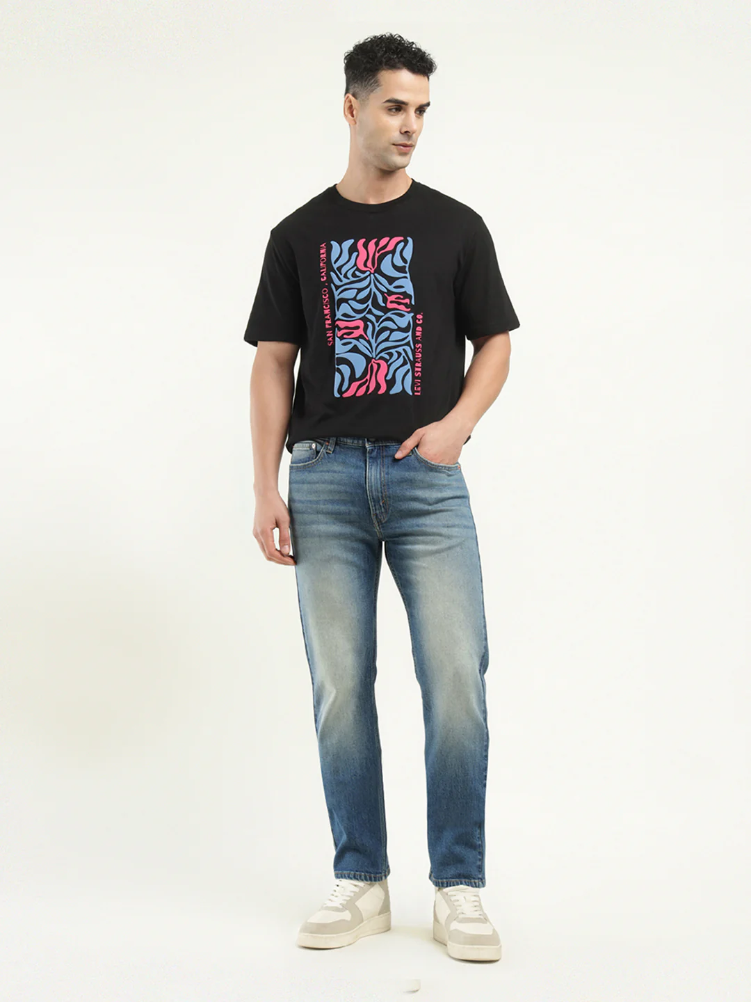Men's 513 Indigo Slim Straight Fit Mid Rise Jeans - Image 2