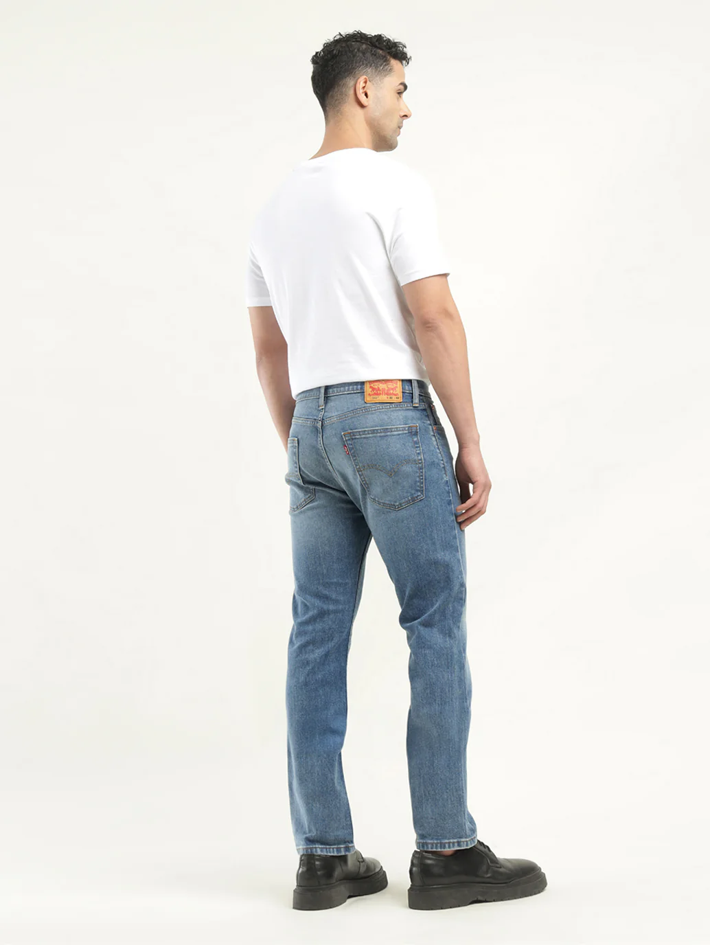 Men's 513 Indigo Slim Straight Fit Mid Rise Jeans - Image 3