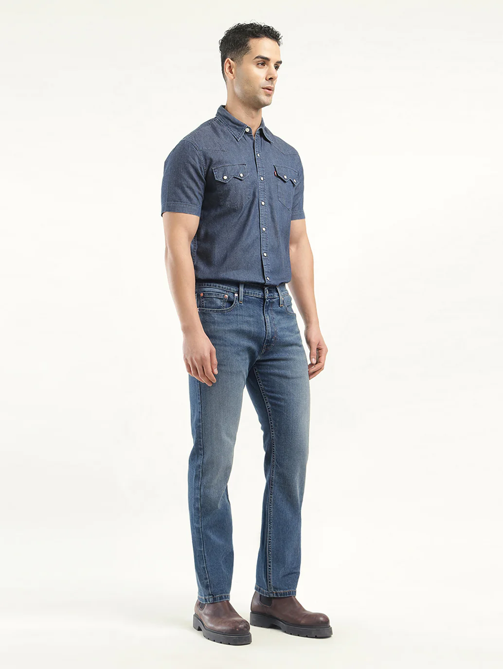 Men's 513 Indigo Slim Straight Fit Mid Rise Jeans - Image 2