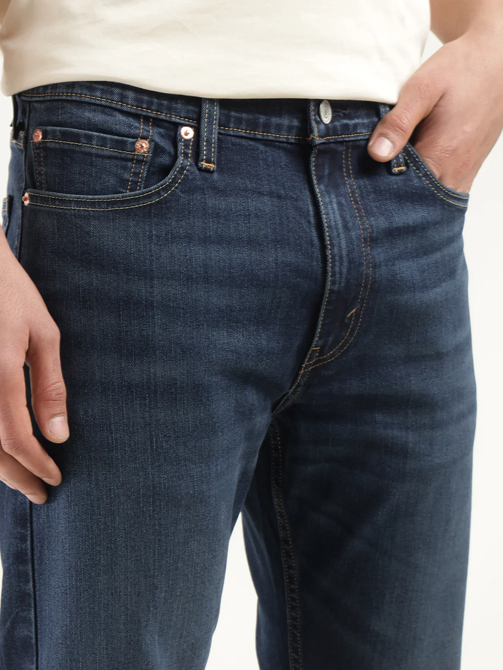 Men's 513 Indigo Slim Straight Fit Mid Rise Jeans - Image 6