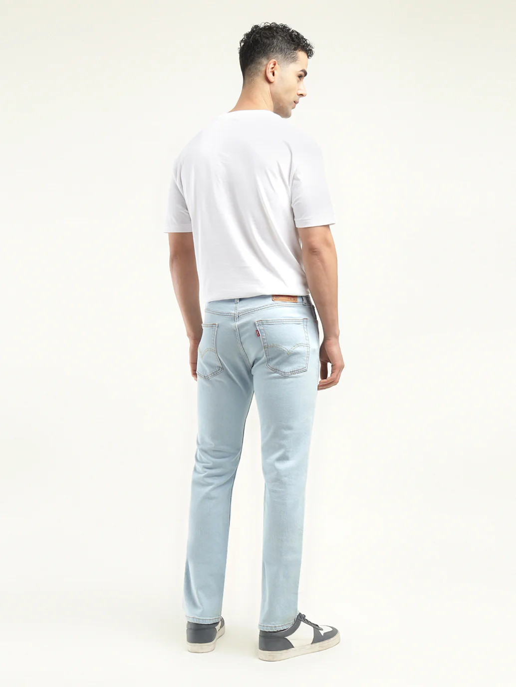 Men's 513 Light Indigo Slim Straight Fit Mid Rise Jeans - Image 3