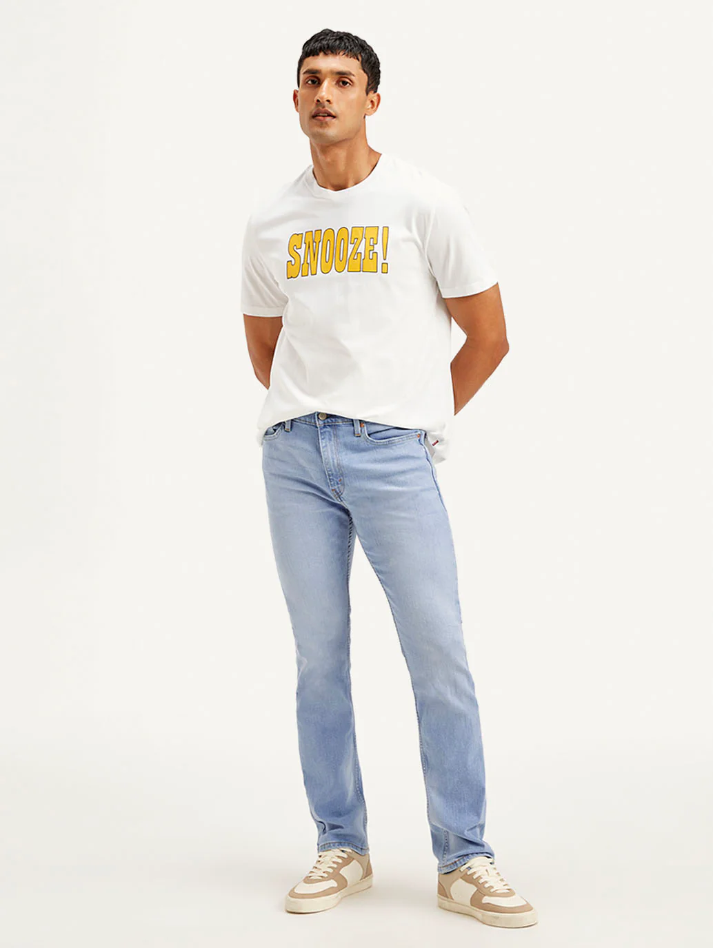 Men's 513 Light Blue Slim Straight Fit Mid Rise Jeans - Image 2
