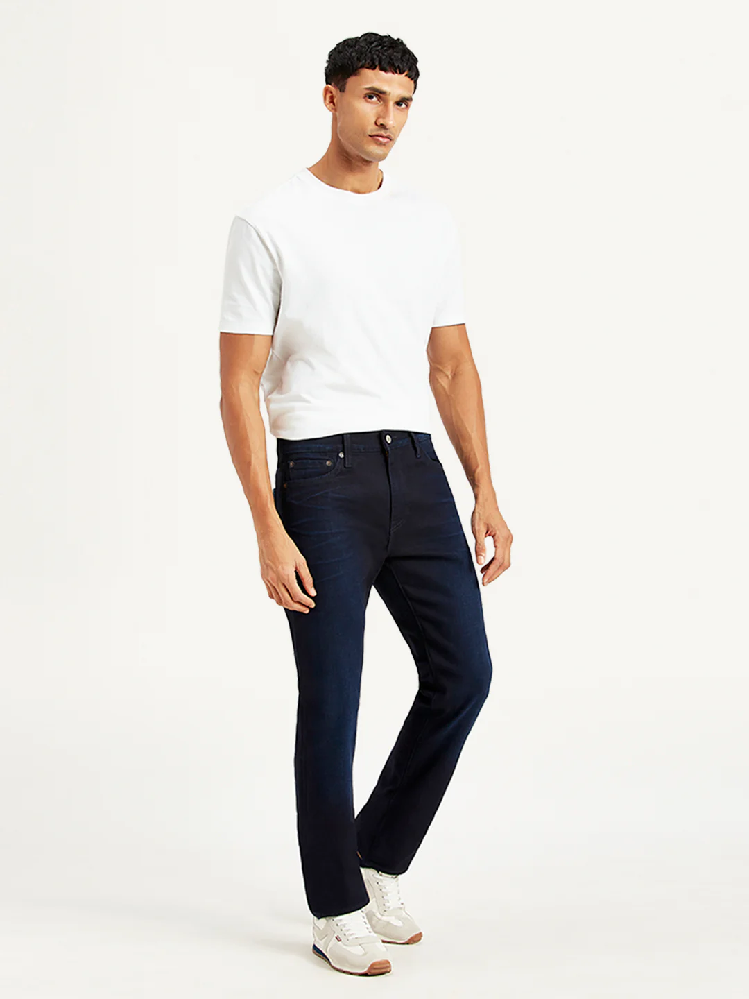 Men's 513 Navy Blue Slim Straight Fit Mid Rise Jeans - Image 3